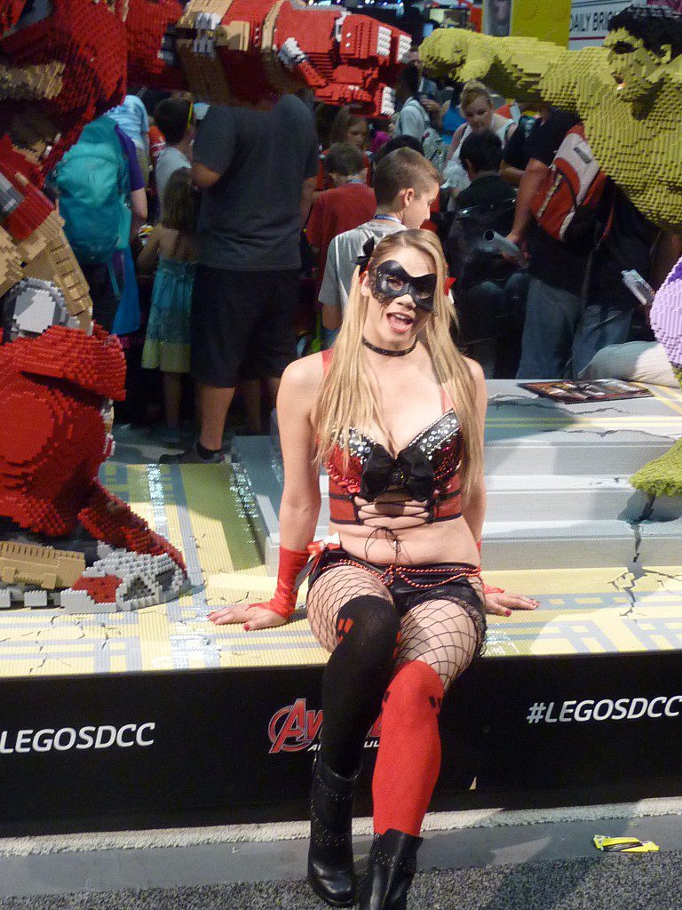 SDCC 2015: San Diego Comic Con 2015 Cosplay- Cowboy Bebop, King of Fighters, Harley Quinns and More SDCC 2015: San Diego Comic Con 2015 Cosplay- Cowboy Bebop, King of Fighters, Harley Quinns and More