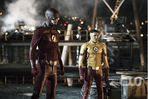 FLA301a_0110b.jpg -- Pictured (L-R): Grant Gustin as The Flash and Keiynan Lonsdale as Kid Flash -- Photo: Katie Yu/The CW -- © 2016 The CW Network, LLC. All rights reserved.