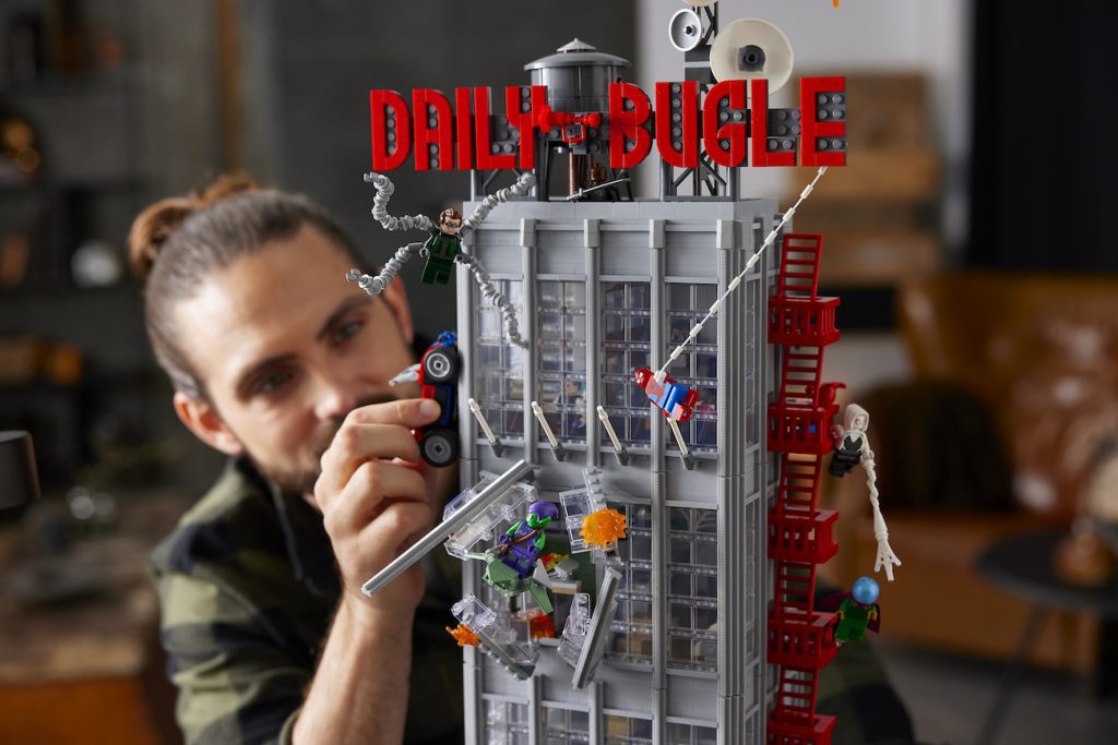 GET ME PICTURES OF SPIDER-MAN! THE LEGO GROUP REVEALS A HUGE, NEW SPIDER-MAN DAILY BUGLE SET