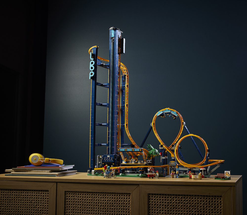 THRILL SEEKERS GET READY FOR THE NEW LEGO LOOP COASTER THRILL SEEKERS GET READY FOR THE NEW LEGO LOOP COASTER