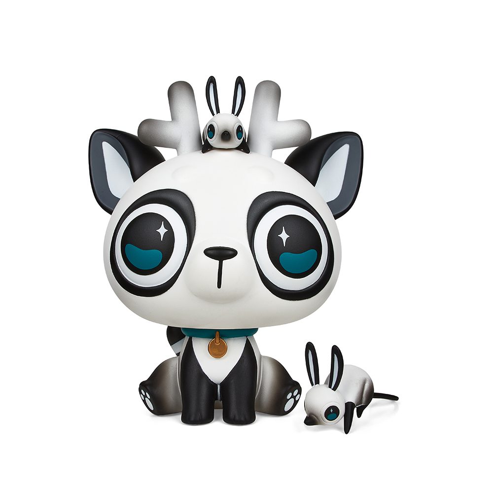 CHECK OUT THIS DEERCAT & FRIENDS SITTING DEERCAT 7” VINYL ART FIGURE BY AMBER AKI HUANG – EXCLUSIVE PANDA EDITION!